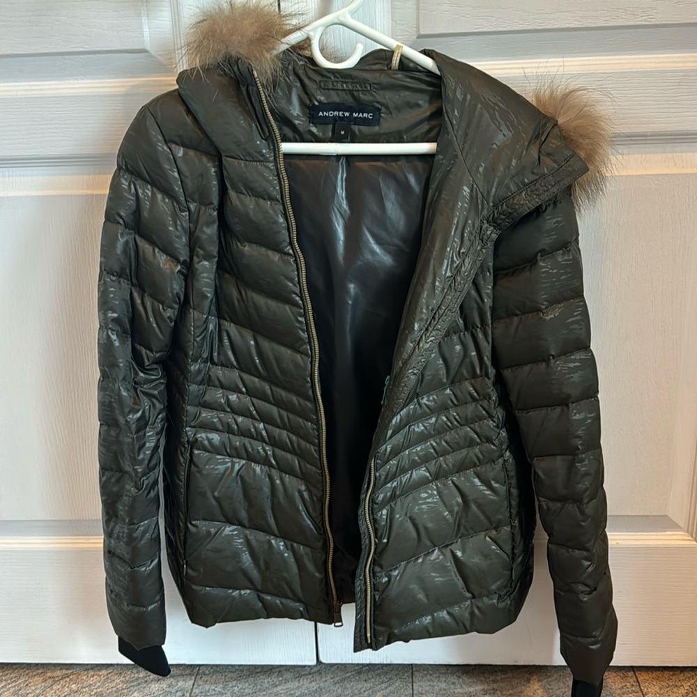 Andrew Marc puffer jacket Size M, green